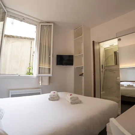 Hotel Des Grands Hommes - Centre 2*