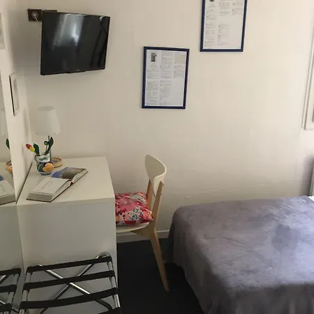 Des Grands Hommes - Centre