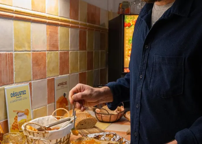 Brit Des Grands Hommes - Centre