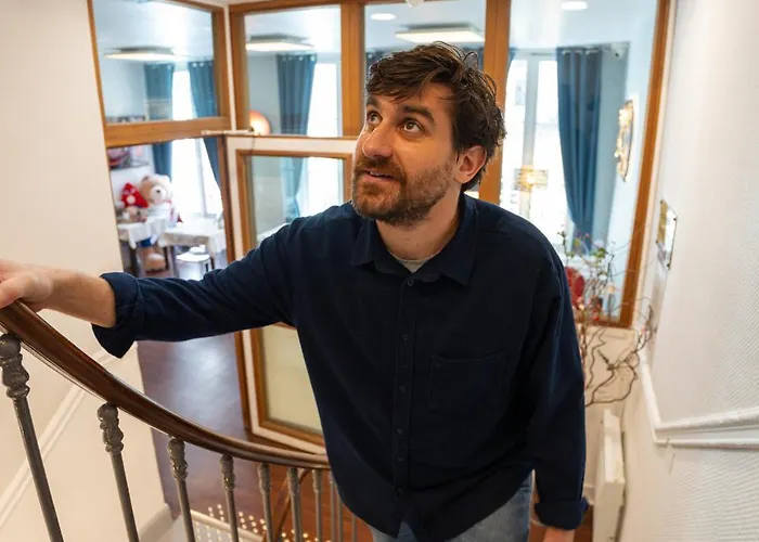 Brit Des Grands Hommes - Centre