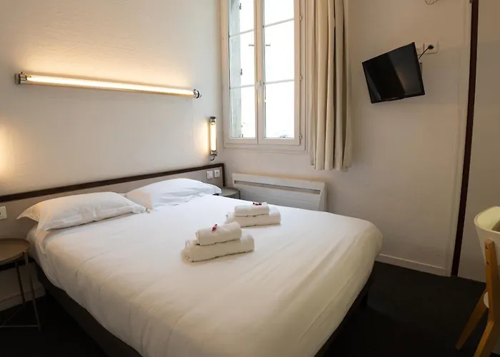 Hotel Brit Des Grands Hommes - Centre Bordeaux