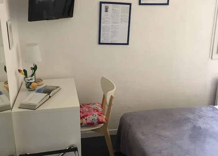 Brit Des Grands Hommes - Centre