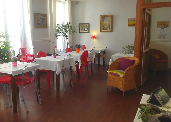 Brit Des Grands Hommes - Centre 2*