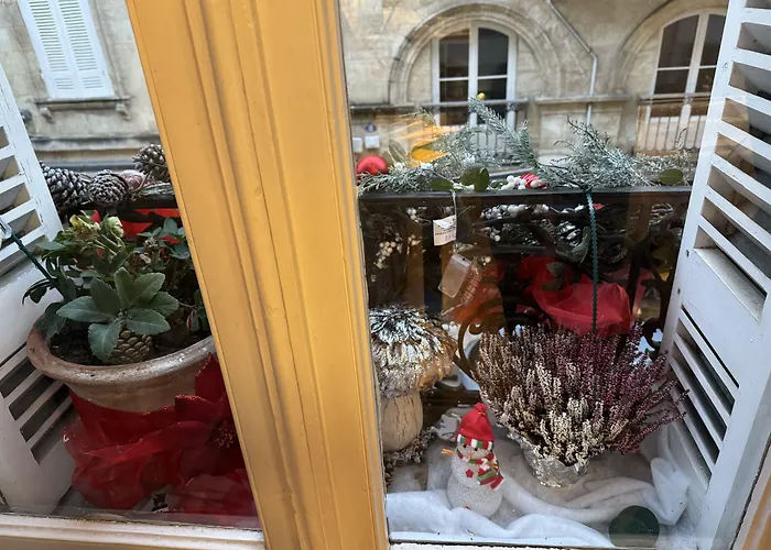 Brit Des Grands Hommes - Centre Bordeaux