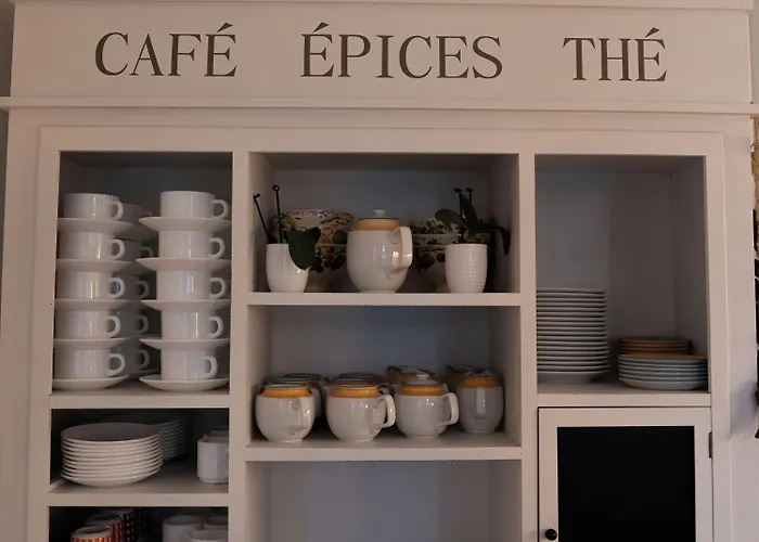 Brit Des Grands Hommes - Centre 2*