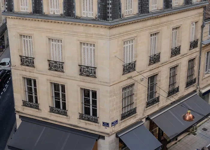 Hotel Brit Des Grands Hommes - Centre 2*