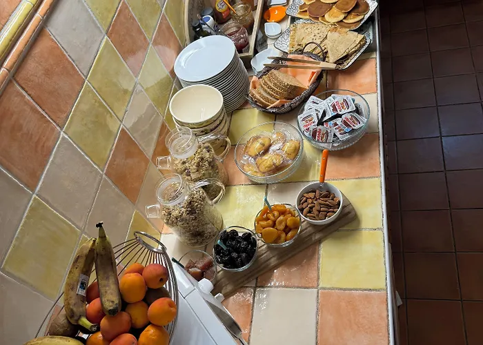 Brit Des Grands Hommes - Centre 2* Bordeaux