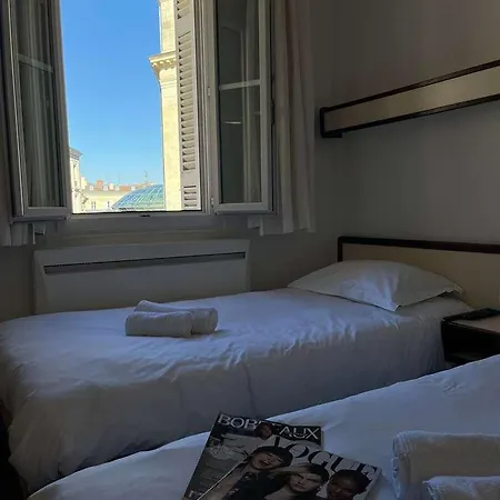 Brit Des Grands Hommes - Centre Hotel Bordeaux
